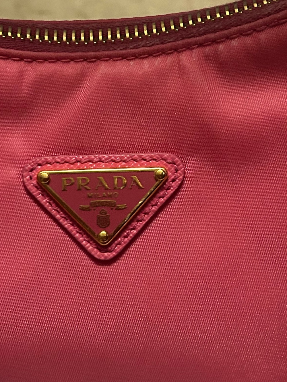 NWOT AUTHENTIC PRADA re-edition shoulder bag with Gold PRADA  Logo - Picture 13 of 16